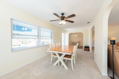 Casa en venta en Sun City Center, Florida, 2 dormitorios, 172.52 m2 № 1411417 - foto 12