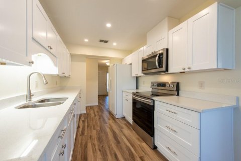 Casa en venta en Sun City Center, Florida, 2 dormitorios, 172.52 m2 № 1411417 - foto 17