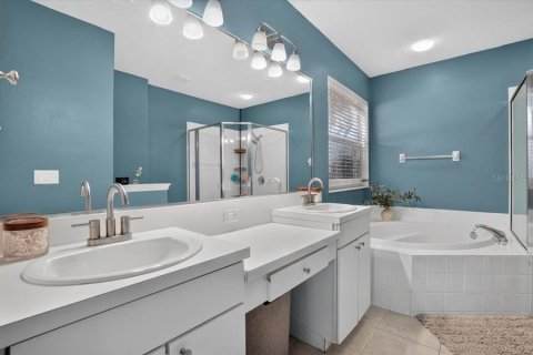 Casa en venta en Bradenton, Florida, 4 dormitorios, 187.29 m2 № 2383391 - foto 27