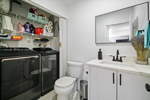 Купить кондоминиум в Коконат Крик, Флорида 2 спальни, 109.81м2, № 2064393 - фото 13