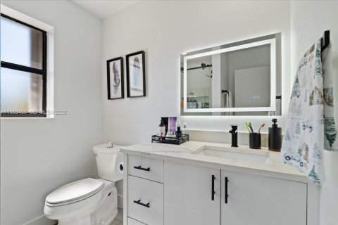 Купить кондоминиум в Коконат Крик, Флорида 2 спальни, 109.81м2, № 2064393 - фото 26