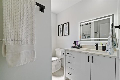 Купить кондоминиум в Коконат Крик, Флорида 2 спальни, 109.81м2, № 2064393 - фото 27