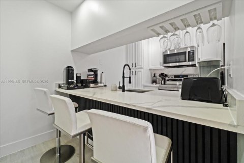 Купить кондоминиум в Коконат Крик, Флорида 2 спальни, 109.81м2, № 2064393 - фото 4