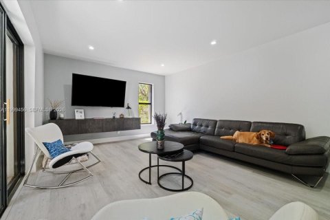 Купить кондоминиум в Коконат Крик, Флорида 2 спальни, 109.81м2, № 2064393 - фото 8