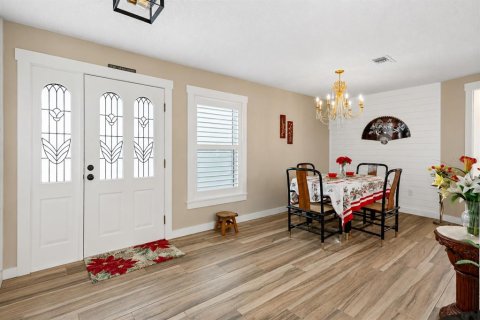House in Sarasota, Florida 3 bedrooms, 190.54 sq.m. № 2198814 - photo 10