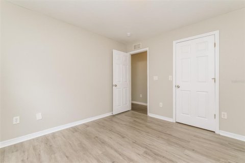Casa en venta en Tampa, Florida, 3 dormitorios, 138.52 m2 № 1831318 - foto 16