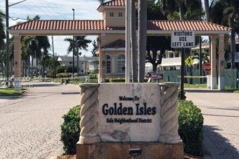 Condominio en Hallandale Beach, Florida, 1 dormitorio  № 2028677