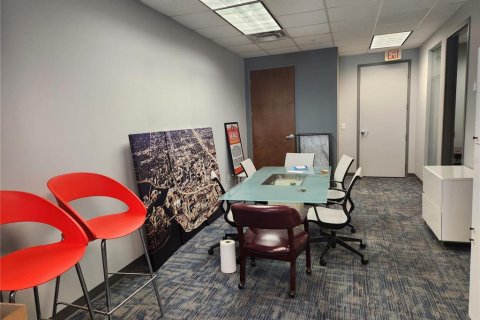 Commercial property in Tampa, Florida 68.84 sq.m. № 1847375 - photo 8