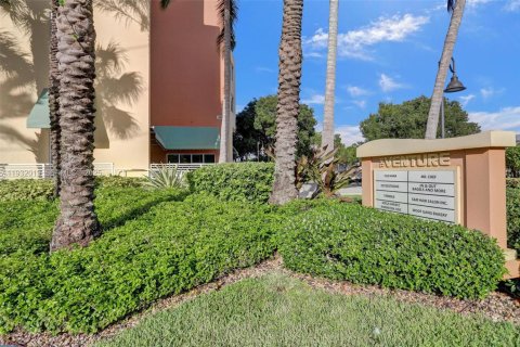 Condominio en alquiler en Aventura, Florida, 2 dormitorios, 98.57 m2 № 1994986 - foto 15