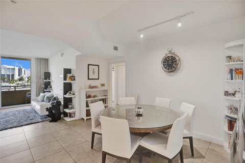 Condominio en alquiler en Aventura, Florida, 2 dormitorios, 98.57 m2 № 1994986 - foto 10