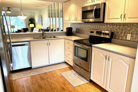 Condo in Bradenton, Florida, 2 bedrooms  № 1511376 - photo 9