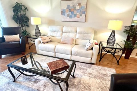 Condo in Bradenton, Florida, 2 bedrooms  № 1511376 - photo 17