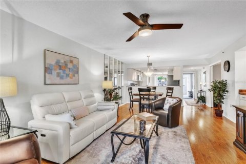 Condo in Bradenton, Florida, 2 bedrooms  № 1511376 - photo 16
