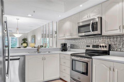 Condo in Bradenton, Florida, 2 bedrooms  № 1511376 - photo 5