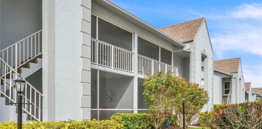 Condo in Bradenton, Florida, 2 bedrooms № 1511376