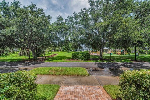 House in New Port Richey, Florida 4 bedrooms, 251.58 sq.m. № 1845355 - photo 3