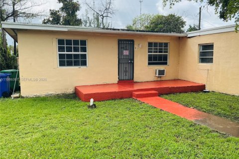 Villa ou maison à Miramar, Floride 2 chambres, 202.25 m2 № 2044919