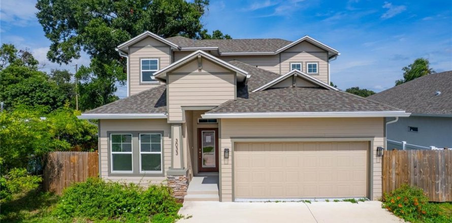 Villa ou maison à Saint Petersburg, Floride 4 chambres, 209.49 m2 № 2413467