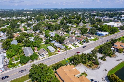 Villa ou maison à vendre à Saint Petersburg, Floride: 4 chambres, 209.49 m2 № 2413467 - photo 5