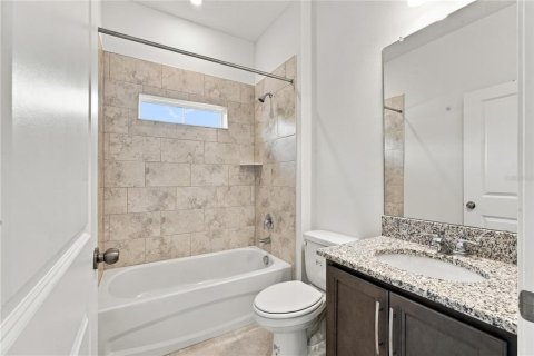 Villa ou maison à vendre à Saint Petersburg, Floride: 4 chambres, 209.49 m2 № 2413467 - photo 9