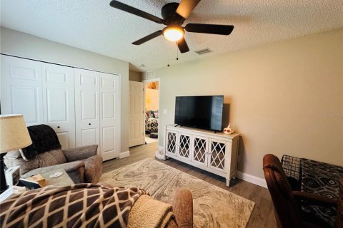 House in Palm Coast, Florida 4 bedrooms, 191.66 sq.m. № 1899375 - photo 22