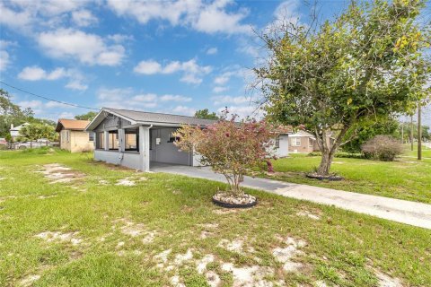 Villa ou maison à vendre à Lake Alfred, Floride: 3 chambres, 146.88 m2 № 2296534 - photo 2