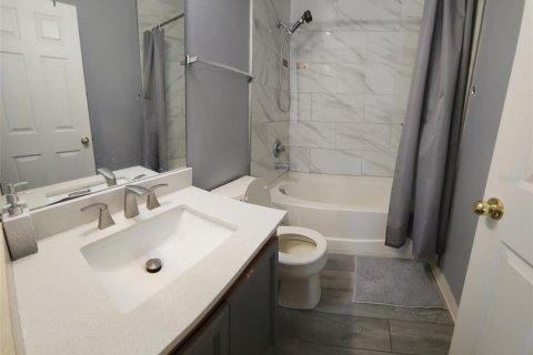 Townhouse in Clearwater, Florida 3 bedrooms, 132.76 sq.m. № 2330901 - photo 15