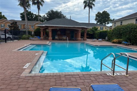 Townhouse in Clearwater, Florida 3 bedrooms, 132.76 sq.m. № 2330901 - photo 16