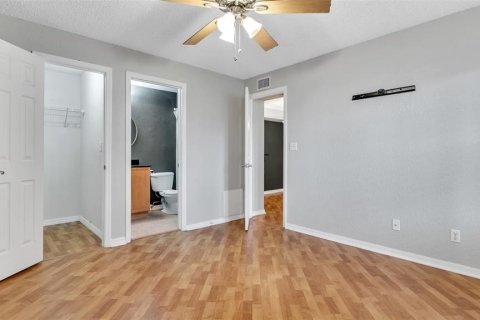 Condominio en alquiler en Palm Harbor, Florida, 3 dormitorios, 112.41 m2 № 1875872 - foto 17