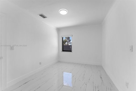 Casa en alquiler en Cutler Bay, Florida, 3 dormitorios, 167.5 m2 № 2017582 - foto 20
