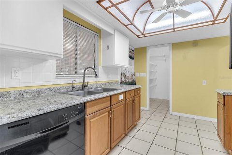 Villa ou maison à vendre à Ocala, Floride: 2 chambres, 106.28 m2 № 2197785 - photo 5