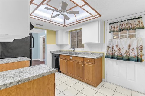 Villa ou maison à vendre à Ocala, Floride: 2 chambres, 106.28 m2 № 2197785 - photo 7