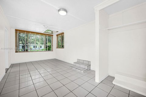 Villa ou maison à louer à Miami, Floride: 4 chambres, 98.85 m2 № 2421012 - photo 22