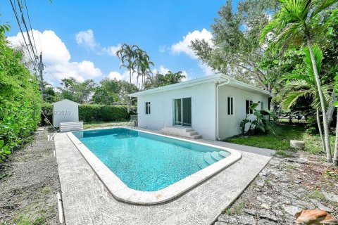 Villa ou maison à louer à Miami, Floride: 4 chambres, 98.85 m2 № 2421012 - photo 2