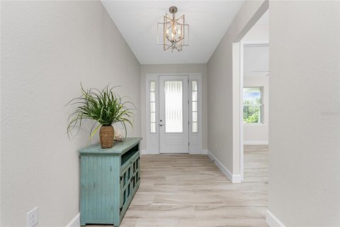 House in Rotonda, Florida 3 bedrooms, 156.63 sq.m. № 1886063 - photo 9