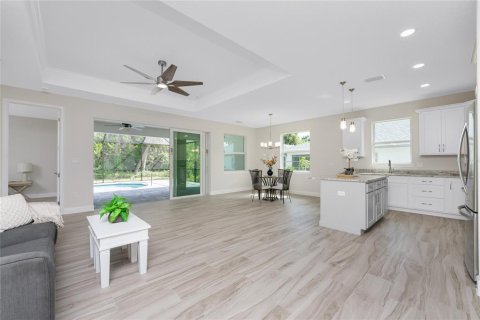 House in Rotonda, Florida 3 bedrooms, 156.63 sq.m. № 1886063 - photo 11