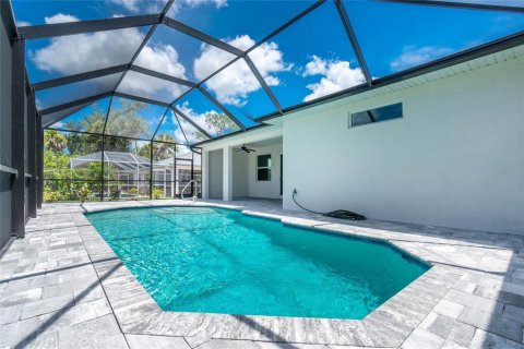 House in Rotonda, Florida 3 bedrooms, 156.63 sq.m. № 1886063 - photo 3