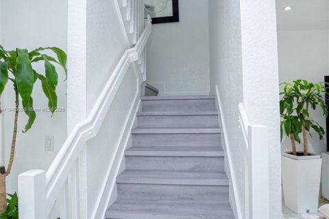 Touwnhouse à vendre à Miami, Floride: 3 chambres, 136.01 m2 № 1850875 - photo 28
