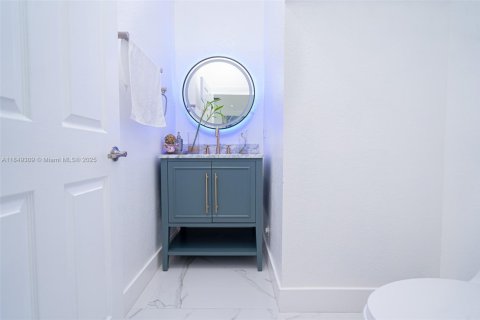 Touwnhouse à vendre à Miami, Floride: 3 chambres, 136.01 m2 № 1850875 - photo 26