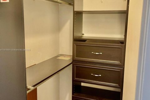 Copropriété à louer à Aventura, Floride: 1 chambre, 80.82 m2 № 1973668 - photo 10
