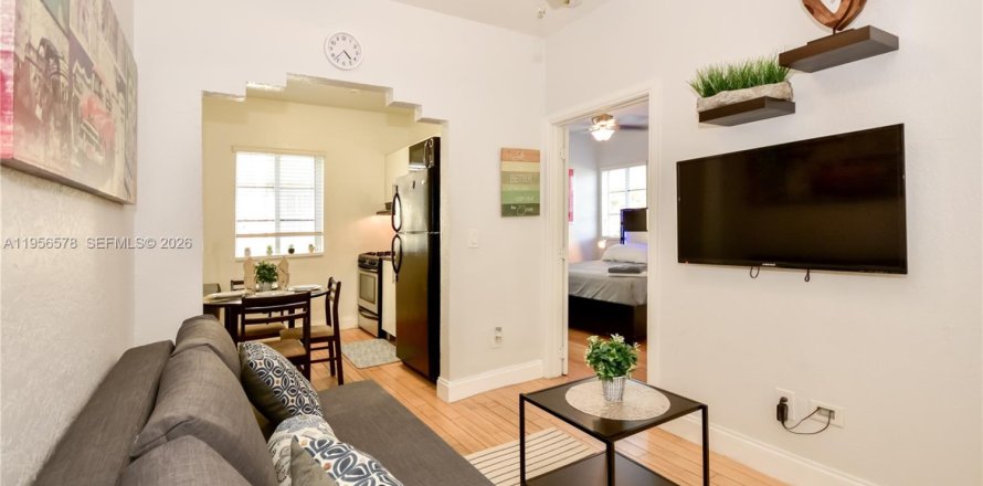 Condominio en Miami Beach, Florida, 1 dormitorio  № 2010479