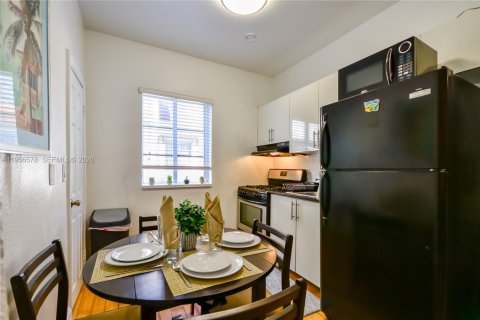 Condominio en alquiler en Miami Beach, Florida, 1 dormitorio, 37.16 m2 № 2010479 - foto 5