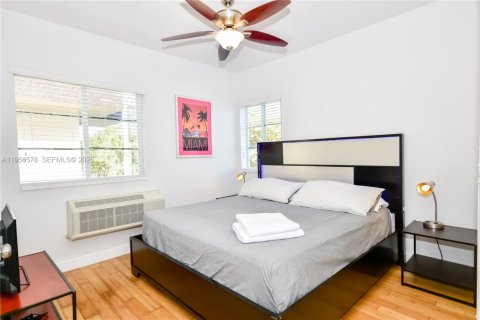Condominio en alquiler en Miami Beach, Florida, 1 dormitorio, 37.16 m2 № 2010479 - foto 6