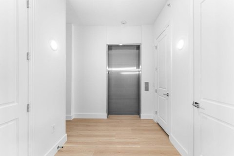 Condo in Palm Beach Shores, Florida, 2 bedrooms  № 2182852 - photo 24
