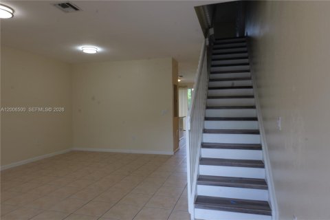 Touwnhouse à vendre à Miramar, Floride: 3 chambres, 132.2 m2 № 2193581 - photo 21
