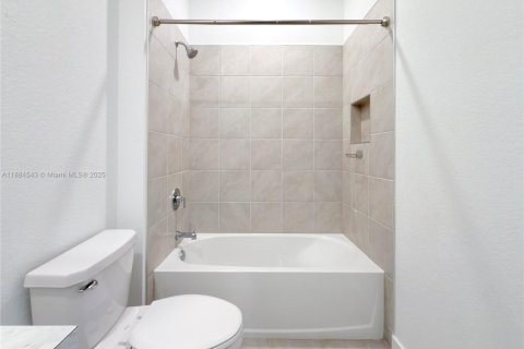 Купить таунхаус в Помпано-Бич, Флорида 3 спальни, 148.36м2, № 1941617 - фото 23