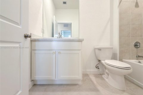 Купить таунхаус в Помпано-Бич, Флорида 3 спальни, 148.36м2, № 1941617 - фото 24