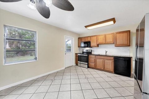 House in Bradenton, Florida 2 bedrooms, 117.15 sq.m. № 1873732 - photo 13