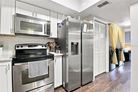 Touwnhouse à vendre à Clearwater, Floride: 2 chambres, 141.4 m2 № 2304710 - photo 8