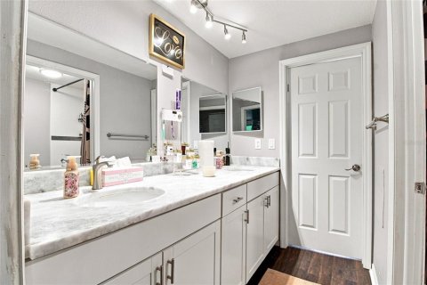 Touwnhouse à vendre à Clearwater, Floride: 2 chambres, 141.4 m2 № 2304710 - photo 18